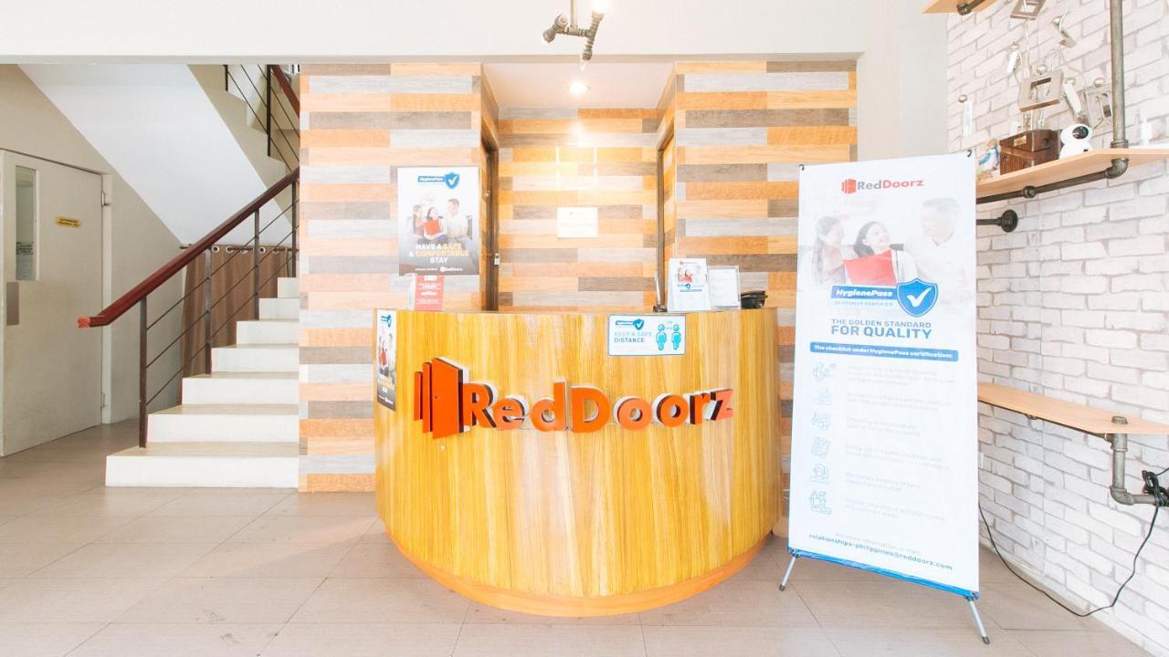 Reddoorz Plus Near Osmena Highway 2 Hotel Manila Ngoại thất bức ảnh