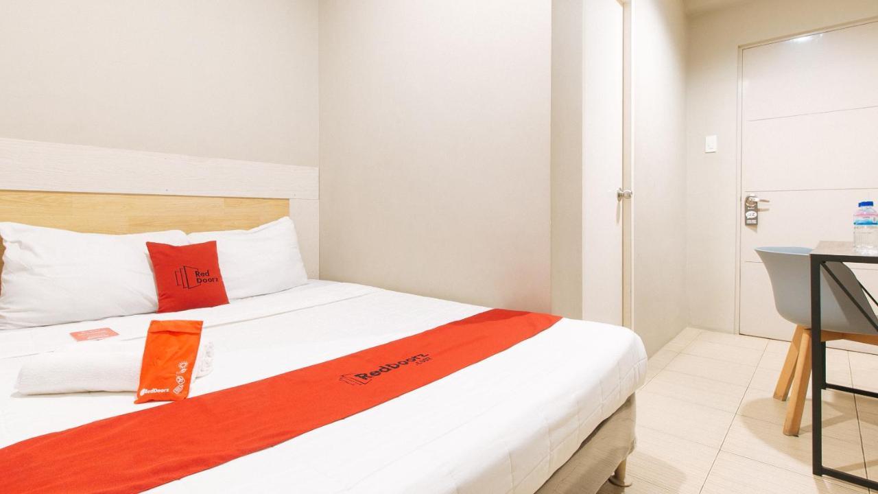 Reddoorz Plus Near Osmena Highway 2 Hotel Manila Ngoại thất bức ảnh