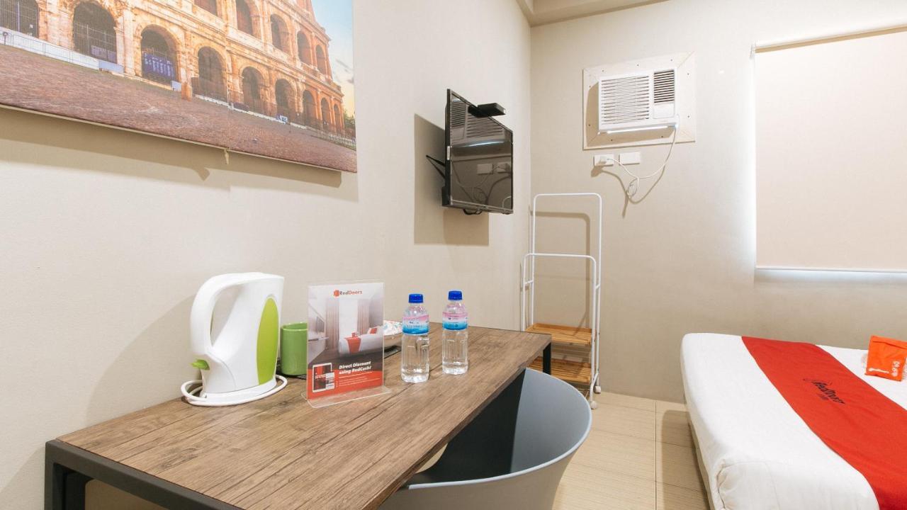 Reddoorz Plus Near Osmena Highway 2 Manila Ngoại thất bức ảnh