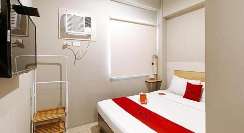 Reddoorz Plus Near Osmena Highway 2 Hotel Manila Ngoại thất bức ảnh