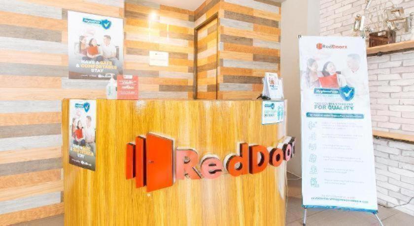 Reddoorz Plus Near Osmena Highway 2 Hotel Manila Ngoại thất bức ảnh