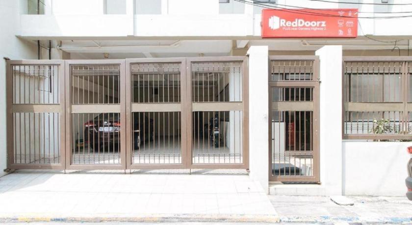 Reddoorz Plus Near Osmena Highway 2 Hotel Manila Ngoại thất bức ảnh