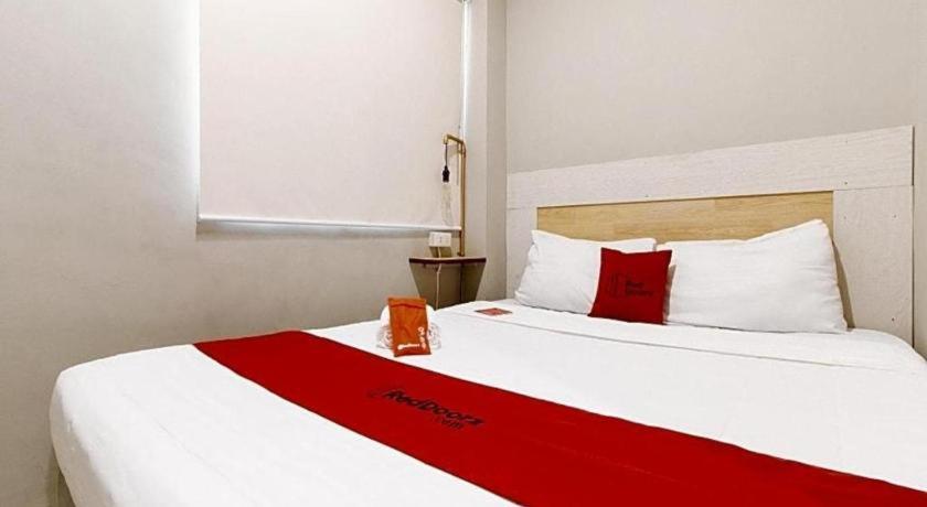 Reddoorz Plus Near Osmena Highway 2 Manila Ngoại thất bức ảnh
