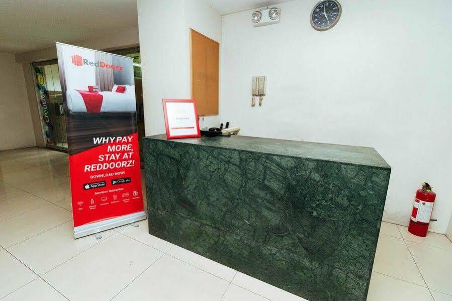 Reddoorz Plus Near Osmena Highway 2 Manila Ngoại thất bức ảnh